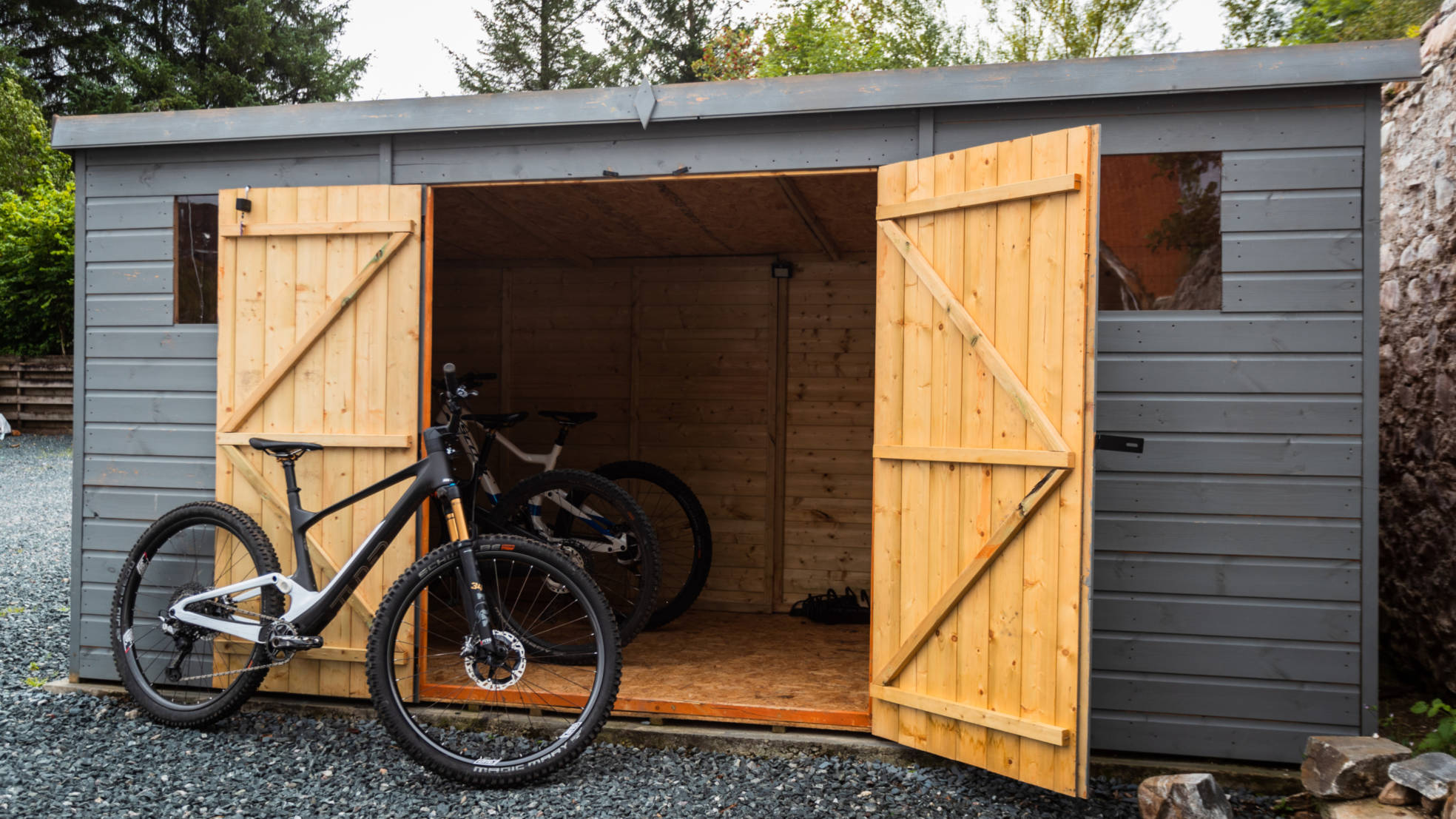 DM Bin S North Highlands Kinlochewe Bike Store