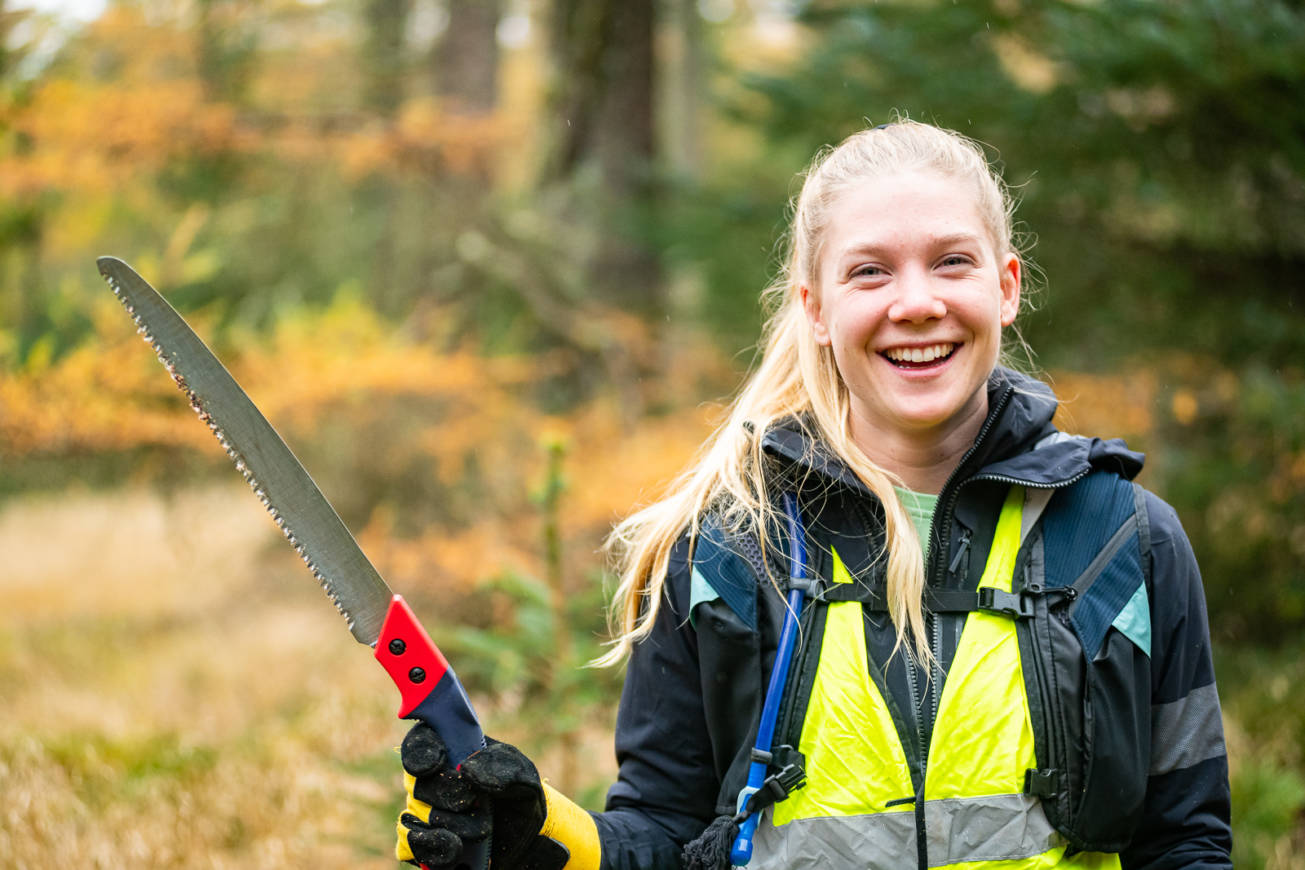 Ella at ATA Dig Day - Credit Pete Scullion