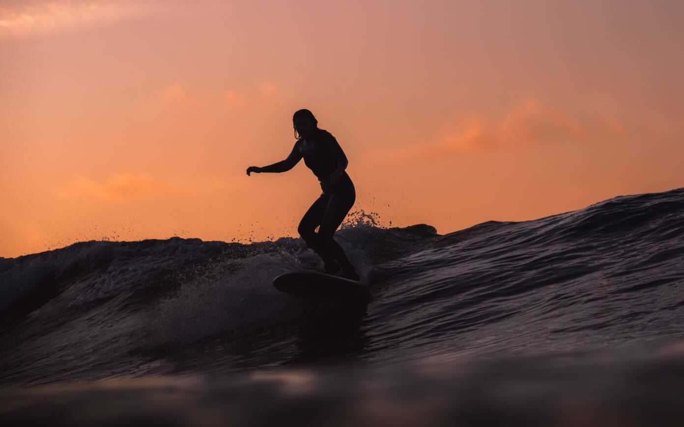 Surfing Samuel Howard IG