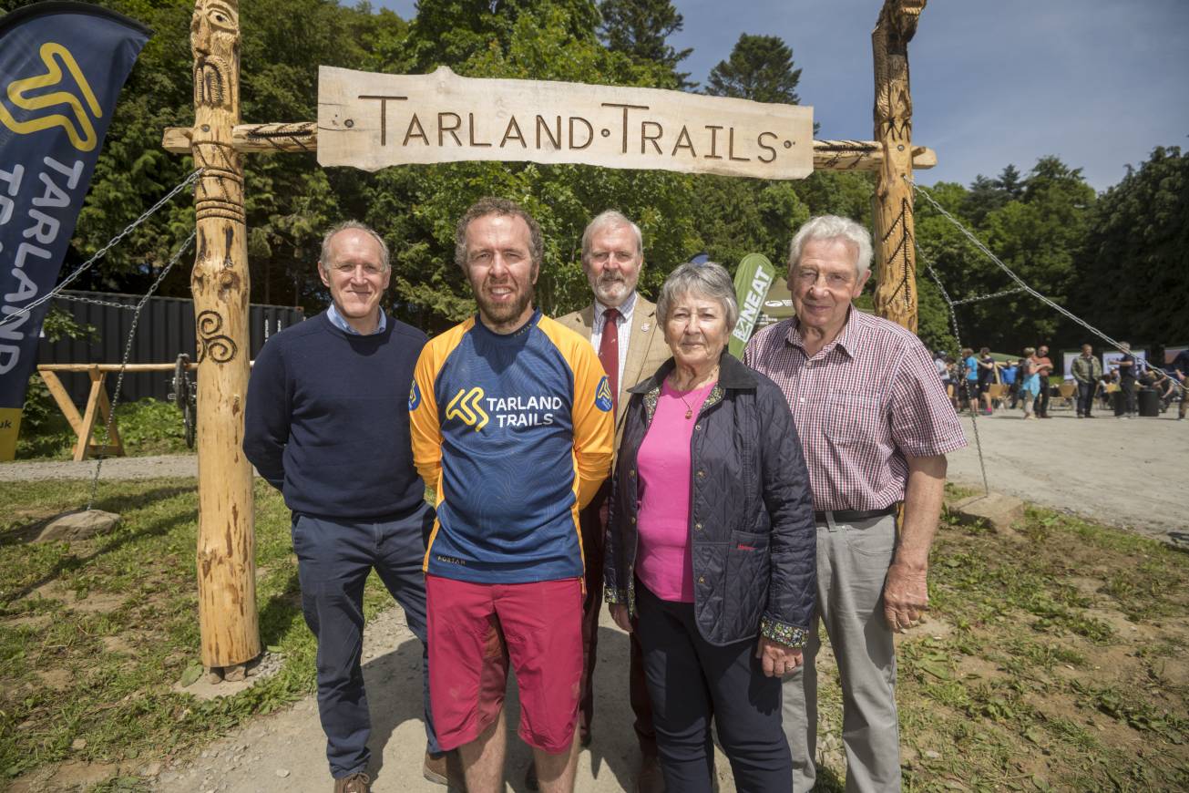 Dmbins tarland opening 156